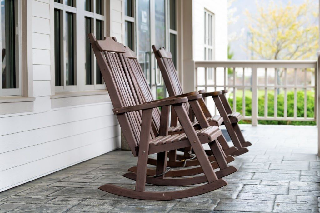 Veranda Decor