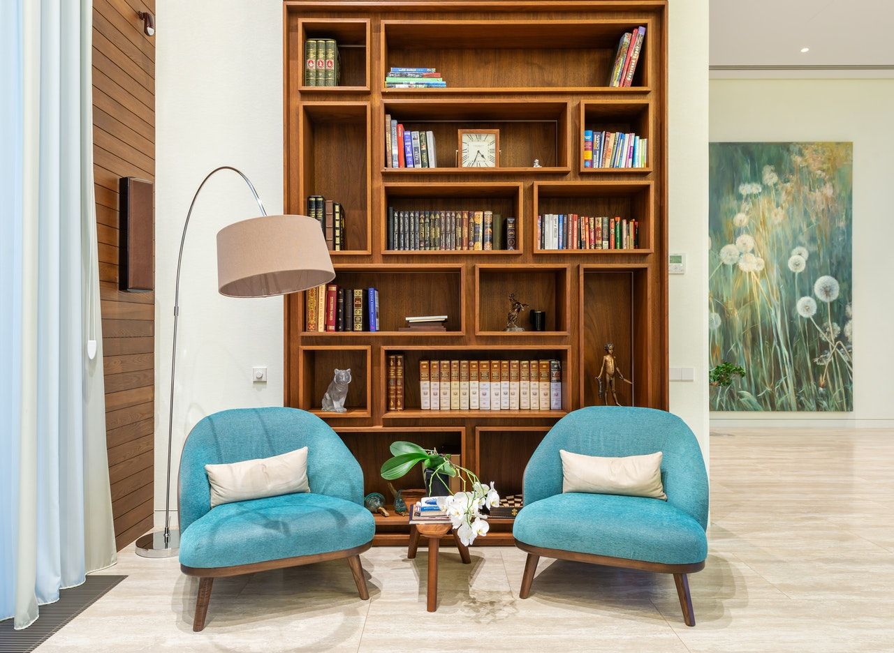 img-responsive Wooden furniture selection tips